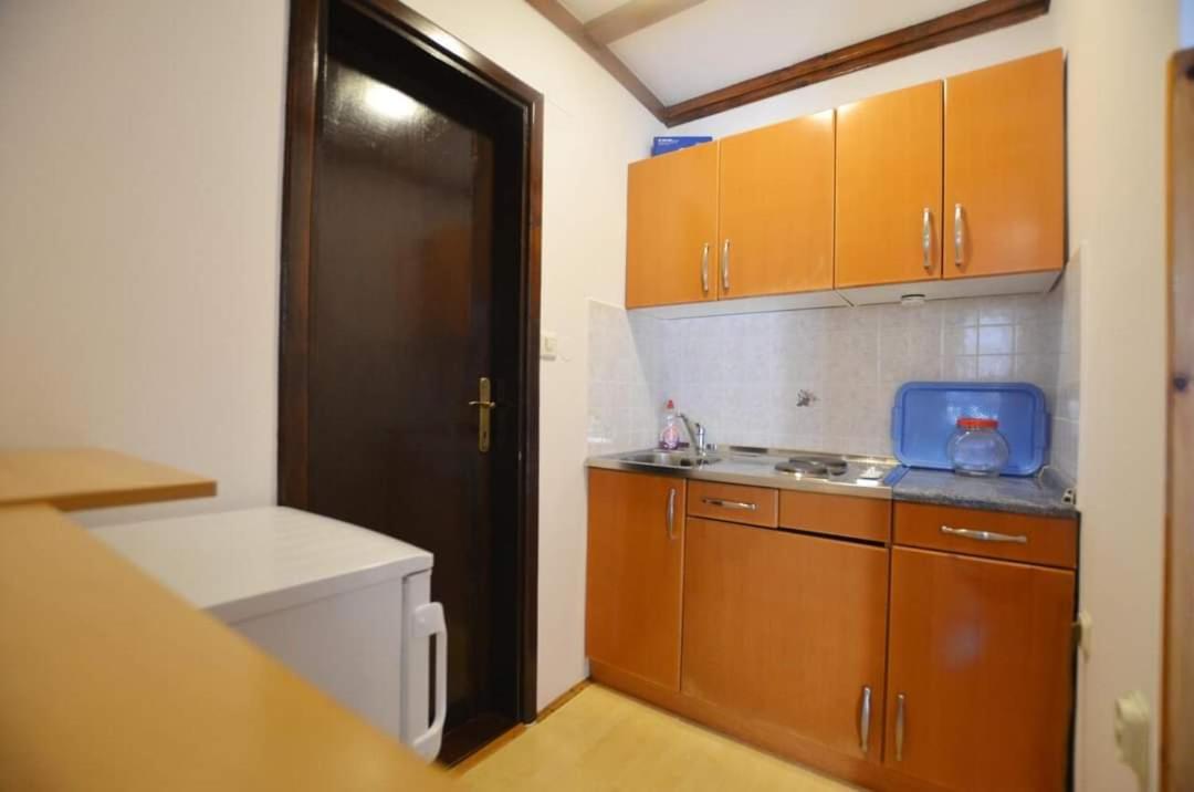 Tony Apartments 罗维尼 外观 照片